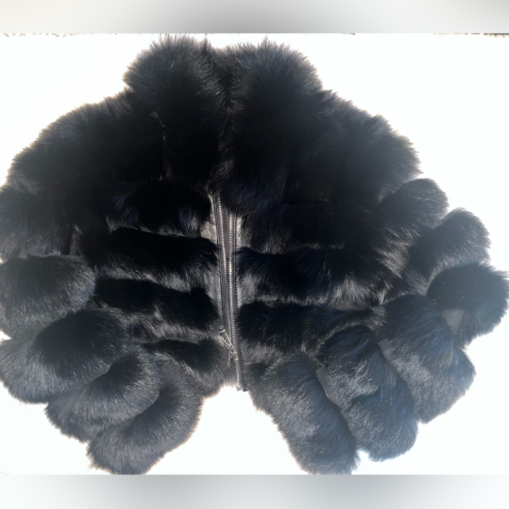 Women Luxurious Black Fur Coat